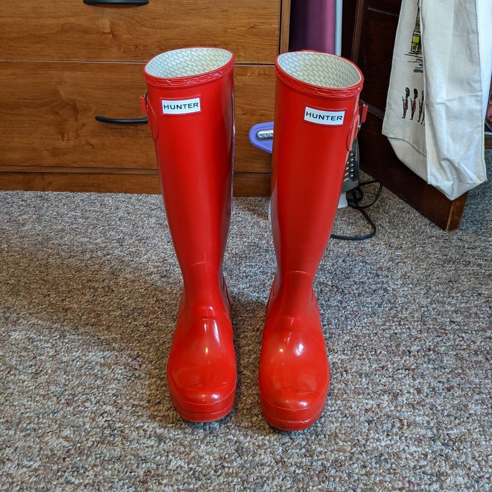 SOLD || Hunter Red Gloss Tall Boots - Picture 1 of 8